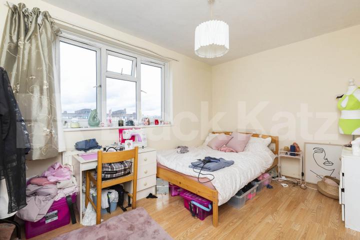 Perfect for 3 sharers and located in old street a zone 1 location Evelyn Walk, Old Street - Shoreditch